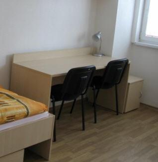 ברטיסלאבה Uninova Hostel חדר תמונה